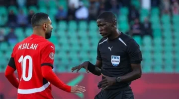 من هو بيير أتشو متهم الفساد وحكم نصف نهائي أمم إفريقيا؟